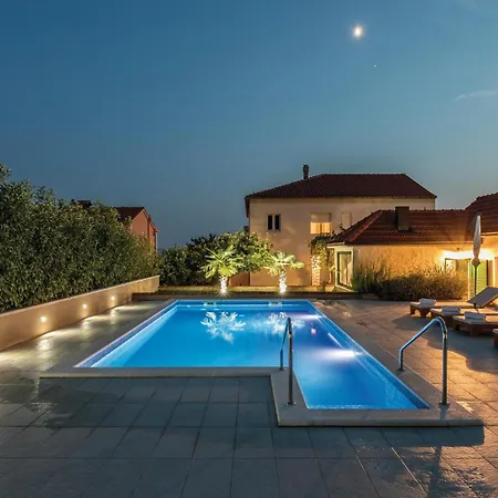 Vakantiehuis Lovely In With House Sea View *