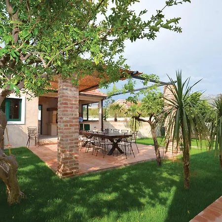 Lovely In With House Sea View Split