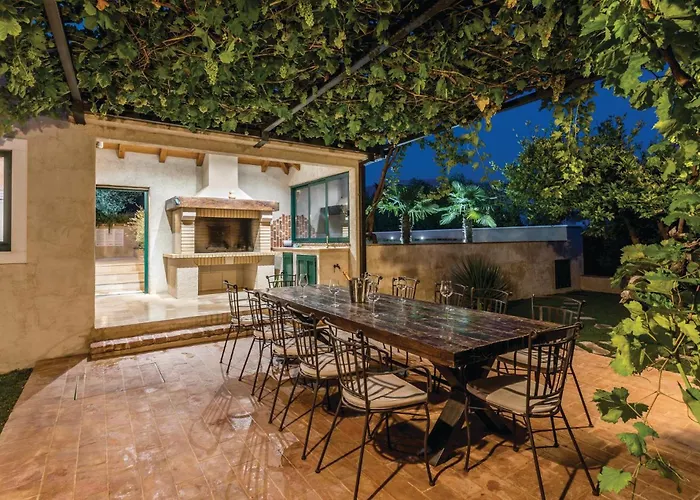 Ferienhaus Gorgeous In Split